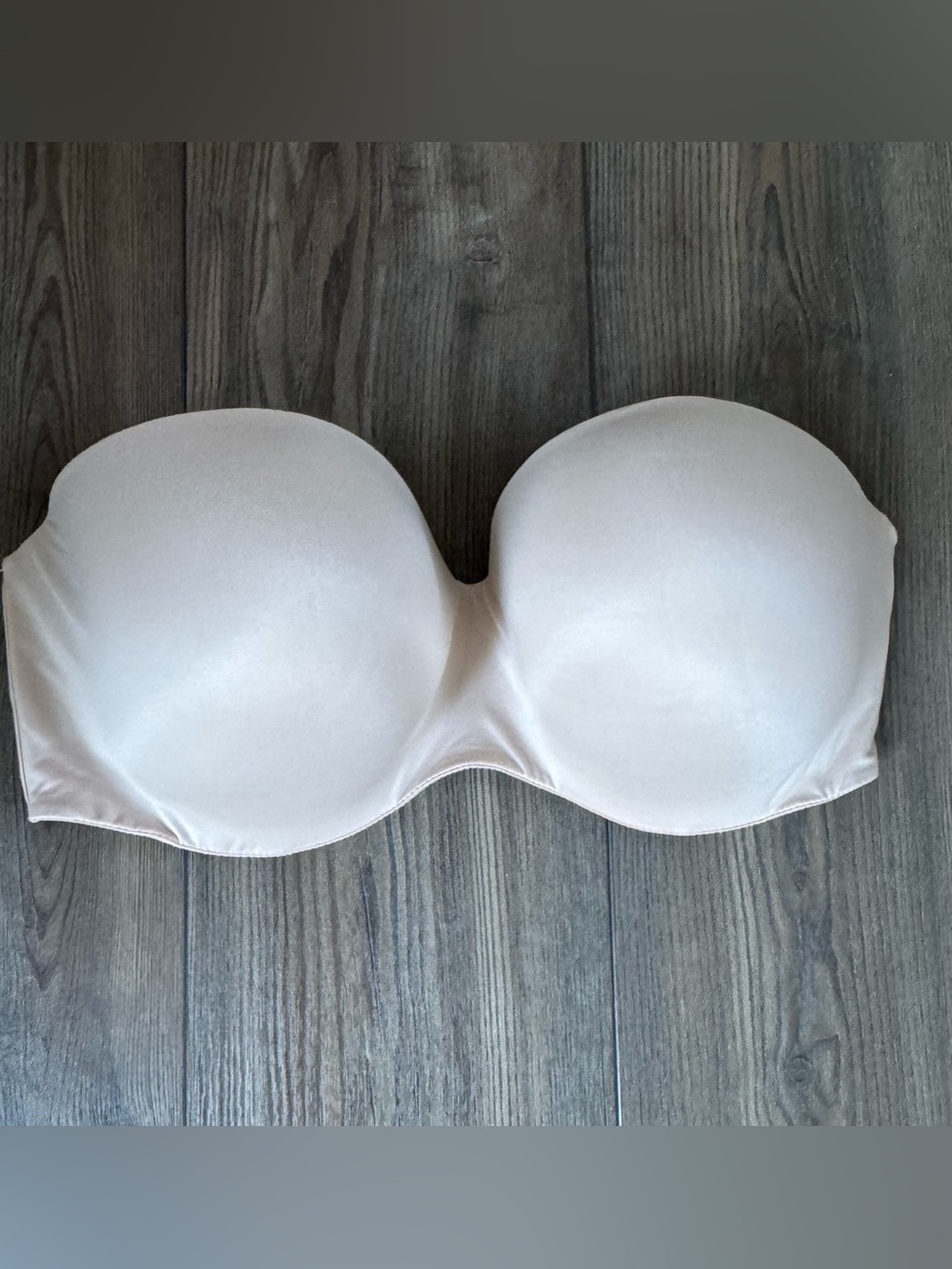 Victoria's Secret Body By Victoria Lined Strapless Bra - Nude 36DDD (36F)